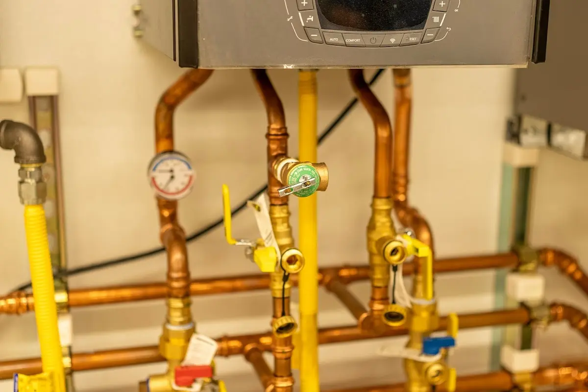 Licensed technician providing Slab Leak Repair for a homeowner in Texas City